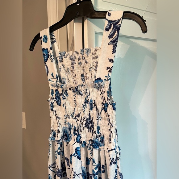 River Island Shirred Neck Floral Midi Dress - Picture 5 of 9